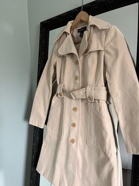 Club Monaco Cream Trench Coat with Belt